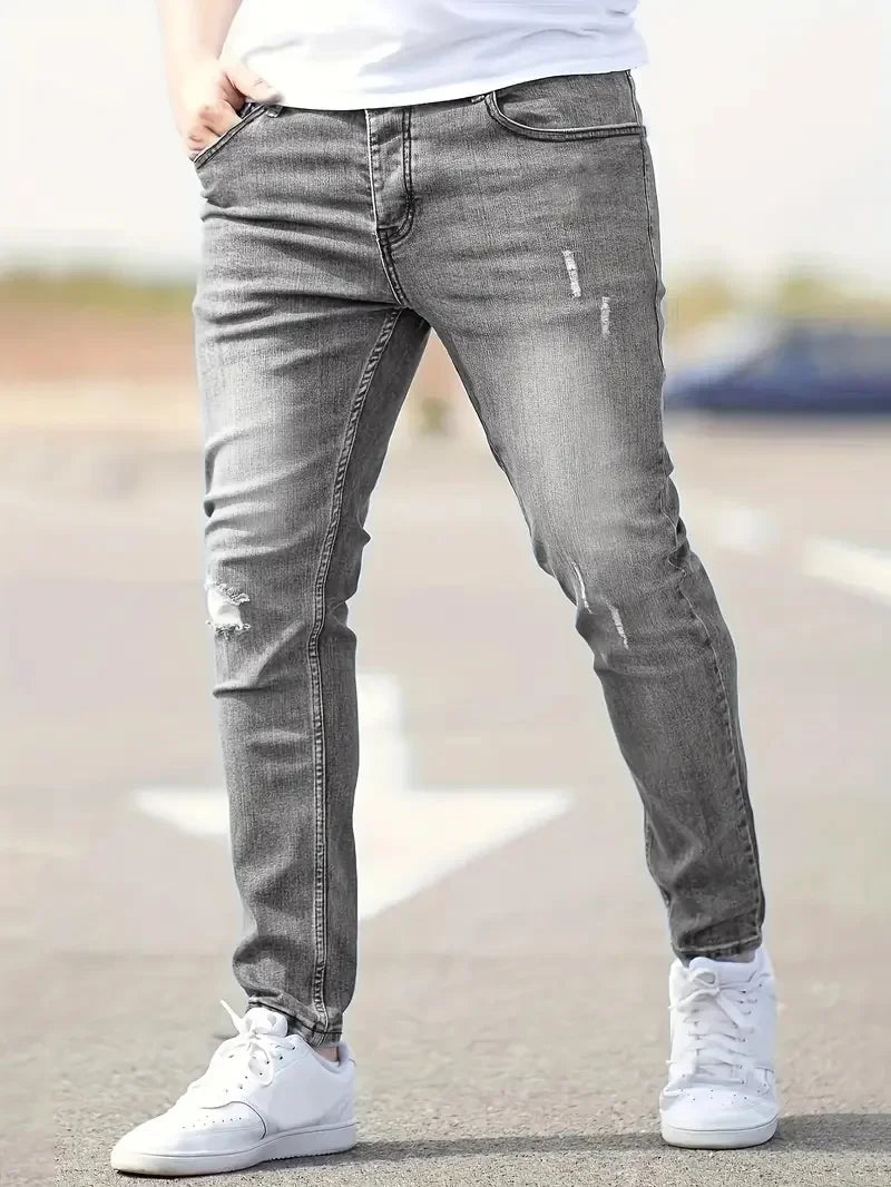 THE MATTEO SLIM JEANS